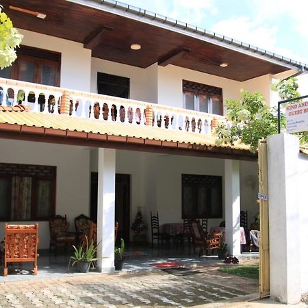 Guesthouse Kind And Love Hikkaduwa Esterno foto