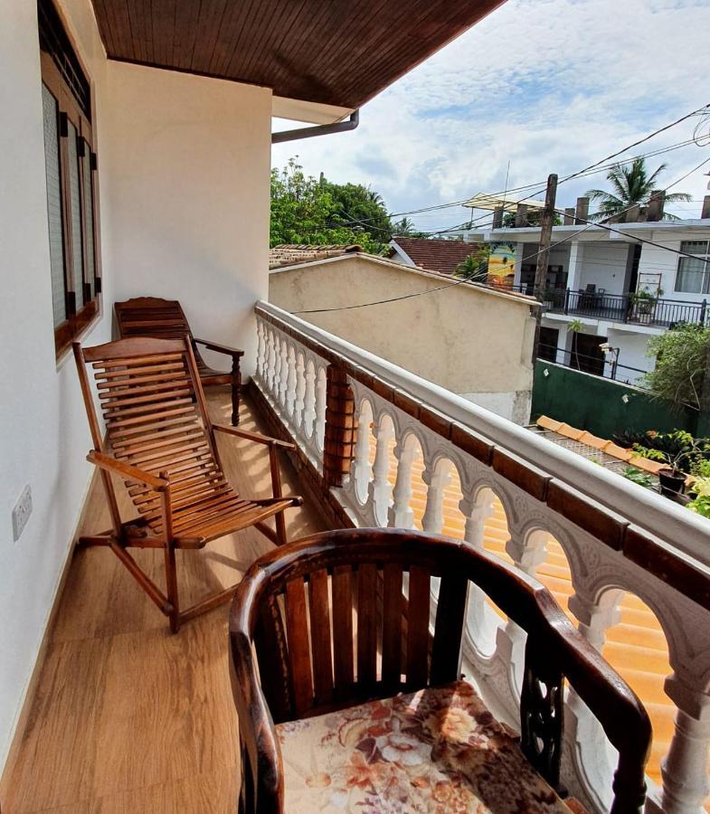 Guesthouse Kind And Love Hikkaduwa Esterno foto